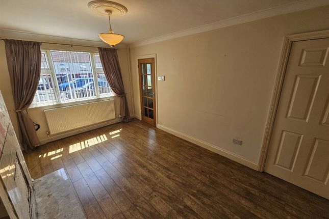 26, Stanway Road, Ely, Cardiff photo 4