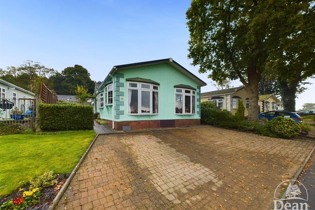 36, Clanna Country Park, Lydney photo 2