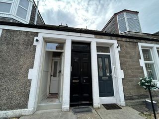 43, Brucefield Avenue, Dunfermline, KY11 4TD, Dunfermline photo 2