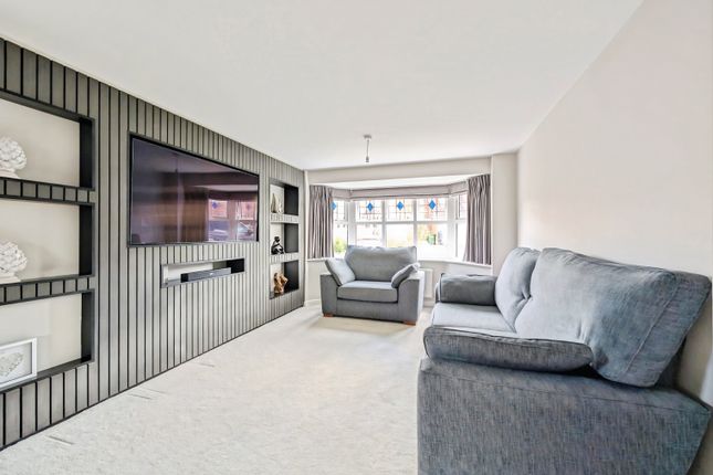 6, Cotswold Drive, Grantham photo 2