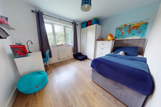 7, St. Olave Close, Daventry photo 3