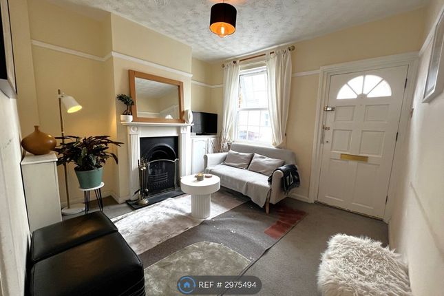 Eldon Terrace, Reading photo 2