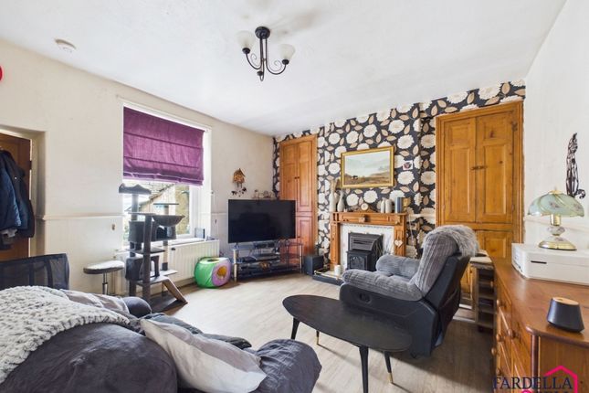 2 Back Chapel Street, Barnoldswick photo 3