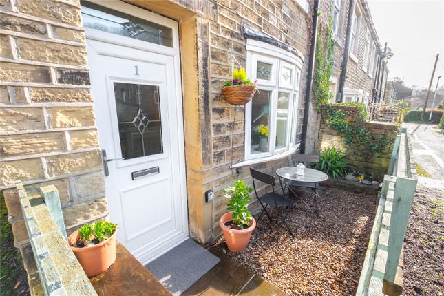 1, Royd Terrace, Huddersfield photo 2