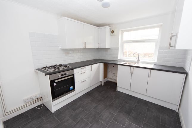 Terraced house to rent in Compton Street, Grangetown, Cardiff