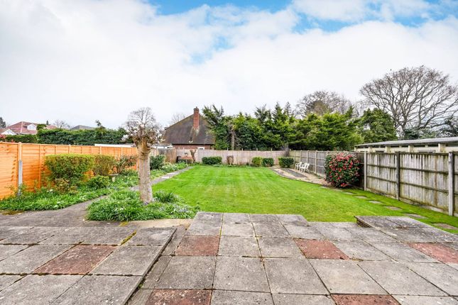 Thumbnail Bungalow for sale in Huntercombe Lane South, Slough, Maidenhead