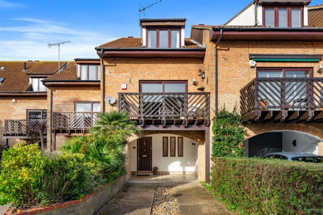 Thumbnail Terraced house for sale in Albany Mews, Kingston Upon Thames