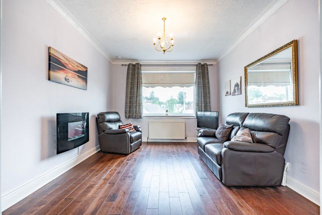 34 Woodside Avenue, Rutherglen, Glasgow photo 4