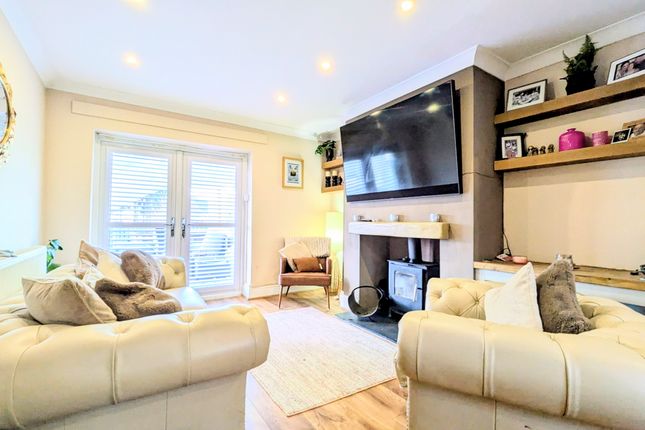 44 Twelfth Avenue, Merthyr Tydfil photo 3