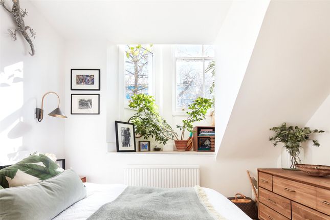 Flat for sale in Colville Road, Notting Hill, London