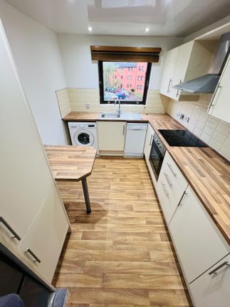 Burnhill Quadrant, Glasgow photo 4