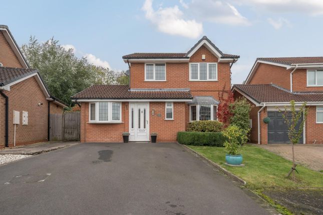 Thumbnail Detached house for sale in Longfellow Close, Redditch