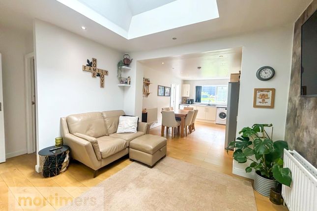 8, Mayfair Crescent, Blackburn photo 3
