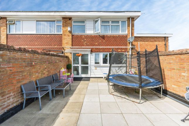 3-bed flat on 80, Calverton Road, Bedfordshire, £230,000
