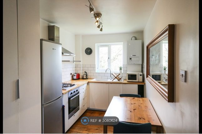 Bewley Court Brixton Hill, London photo 3
