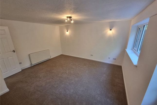21, Boscobel Close, Telford photo 3