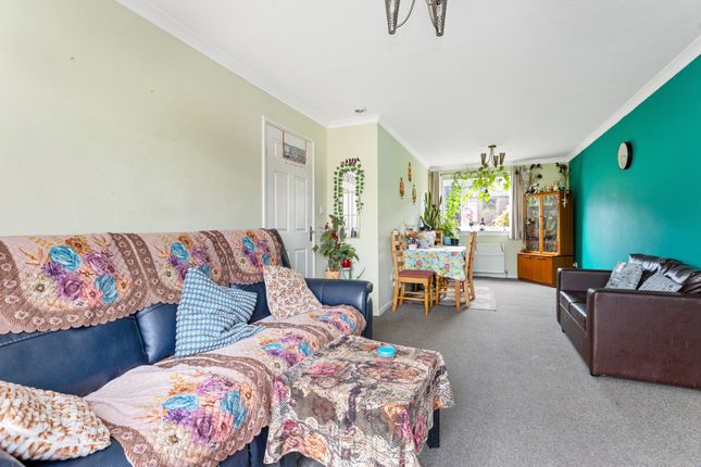 12, Buckstone Neuk, Buckstone, Edinburgh photo 3