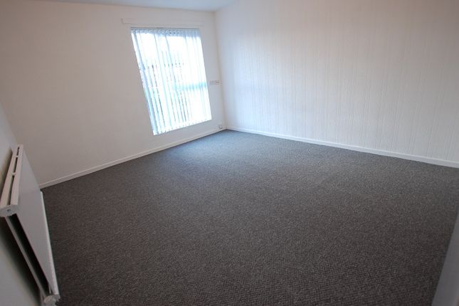 64, Lockingate Street, Greater Manchester photo 2