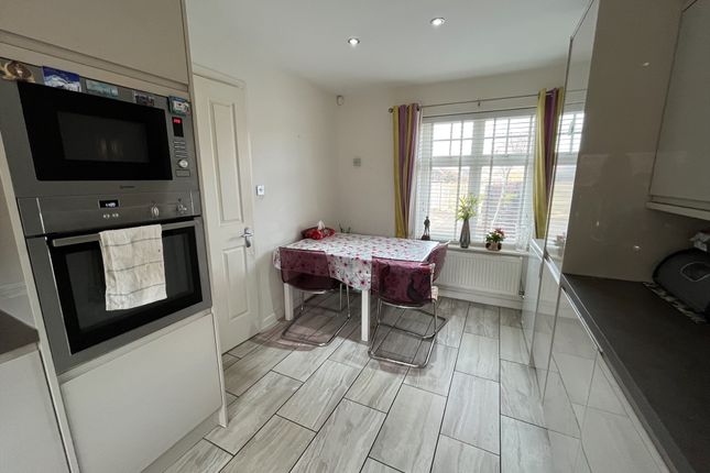 21, Wallis Road, Ashford photo 3