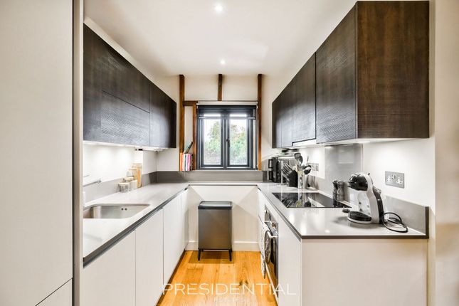 1 Hamlet Gate, Sewardstone Road, Waltham Abbey photo 3