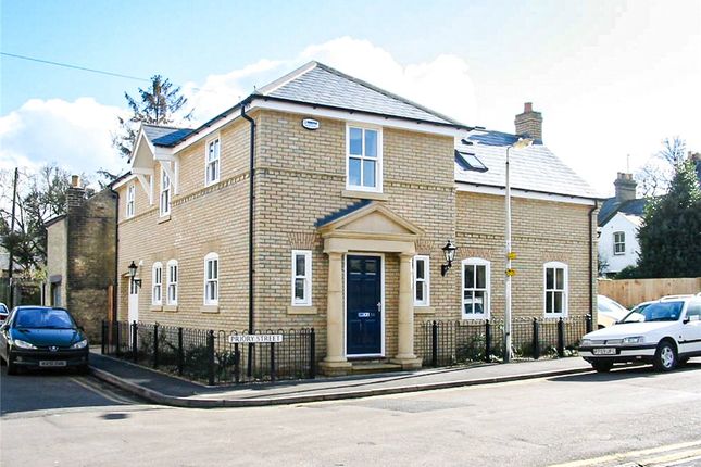 Detached house to rent in Grove House, 2A Priory Street, Cambridge