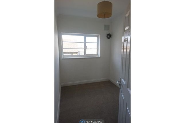Flat, A King Georges Place, Maldon photo 4
