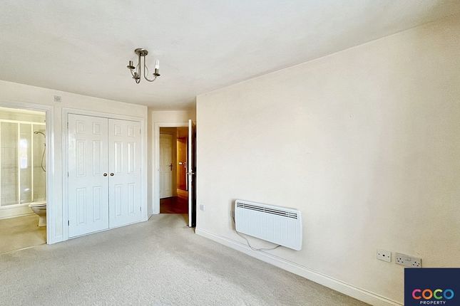 Flat 2, 3 Corscombe Close, Dorset photo 4