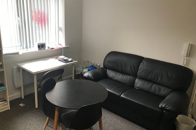 Studio to rent in Church Gate, Leicester