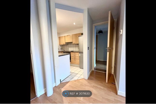 Apartment, Royal Quay, Liverpool photo 4