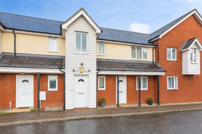 2-bed flat on Lime Tree Place, Ipswich, £145,000