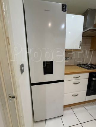 Oakside Court, Fencepiece Road, Ilford photo 5