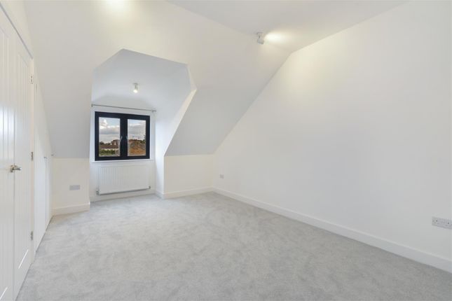 32 Old Kent Road, Paddock Wood photo 3