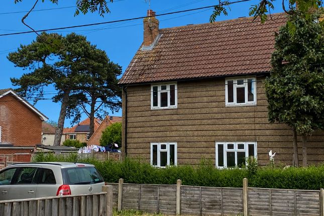 3-bed house on 5, The Close, Holt, £75,000