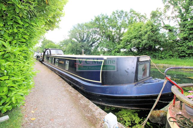 Thumbnail Houseboat for sale in Hogwarts, Mansion Lane, Iver, Buckinghamshire 9Rg.