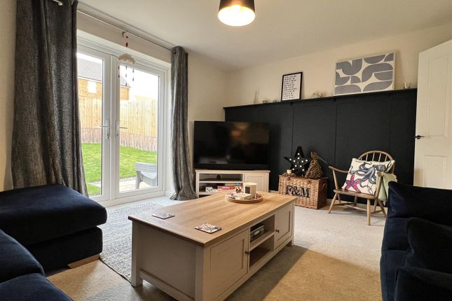 43, Shield Way, Scarborough photo 2