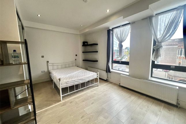 Flat 30, Arliss Court, 24, Clarendon Road, Hertfordshire photo 2