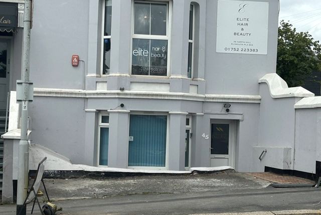 Retail premises to let in 45 North Hill, Plymouth, Devon