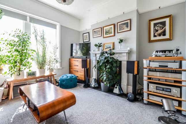 Flat for sale in Alexandra Road, Southend-On-Sea