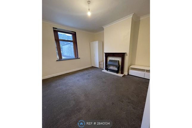 Spring Place, Bradford photo 2