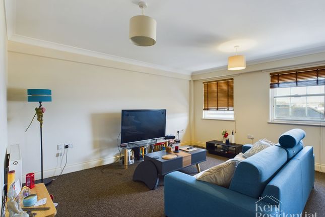Flat 4, Flamboyant House Union Street, Rochester photo 3