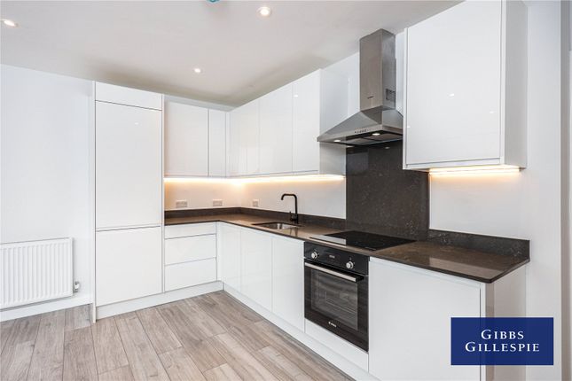 Apartment 5, 9, Oxford Road, Gerrards Cross photo 2