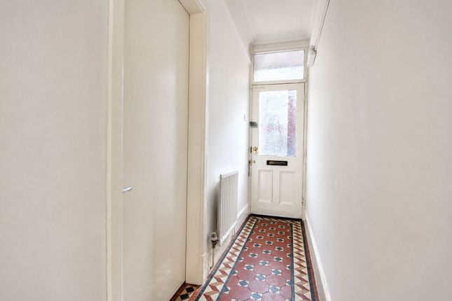 26 Lytham Road, Leicester photo 5