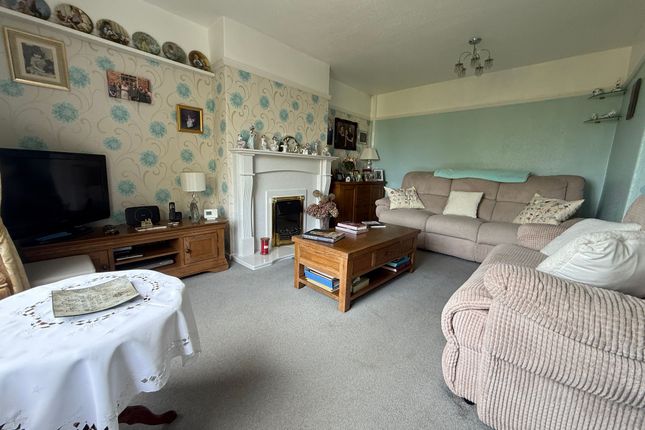 13 Danylan, Bridgend photo 3