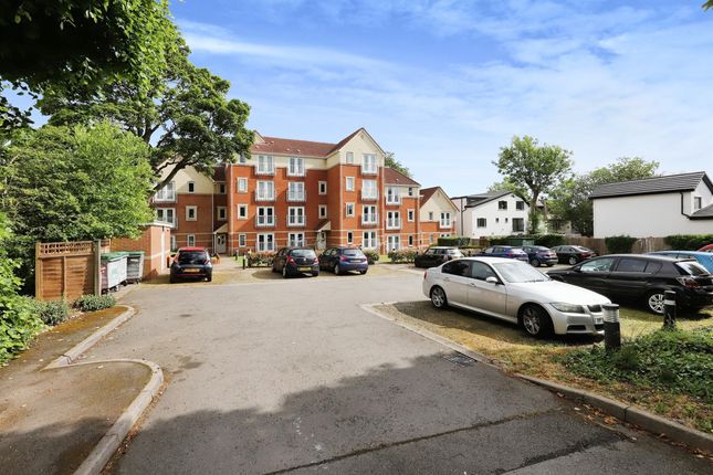 Flat for sale in Rosemary Avenue, Goldthorn, Wolverhampton