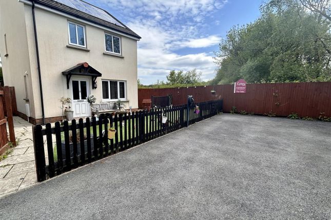 Thumbnail Detached house for sale in Clos Gwili, Cwmgwili, Llanelli