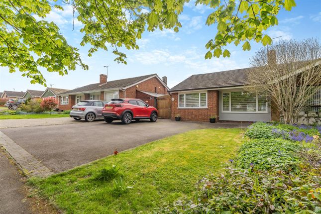 Thumbnail Bungalow for sale in Richmond Way, Maidstone
