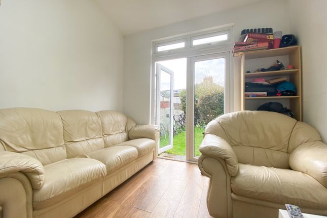 77, Lisvane Street, Cardiff photo 3