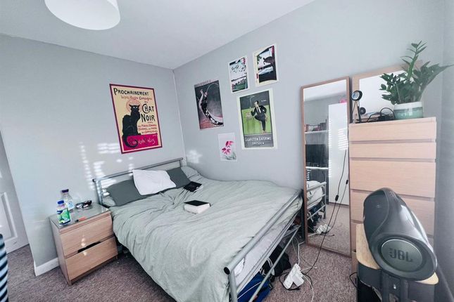 11a Rolleston Drive, Nottingham photo 5