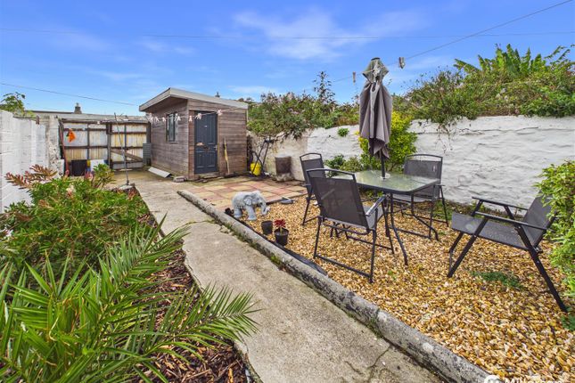 12, Victoria Street, Camborne photo 2