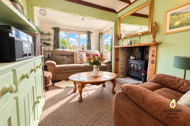 Zermatt, Crowden Road, Eccles-On-Sea photo 4